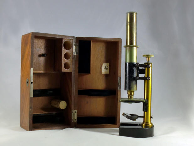 Microscopio fine 1800 da laboratorio - C.Reichert - Wien