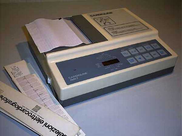 Three channel ECG Cardioline