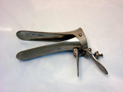Cusco's vaginal speculum 3